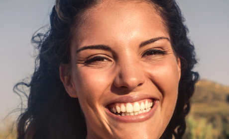 Discover the Pros and Cons of Invisible Braces