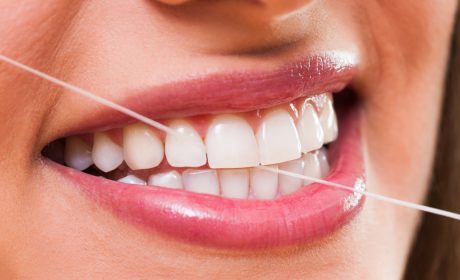 5 Reasons to Floss Your Teeth Right Now