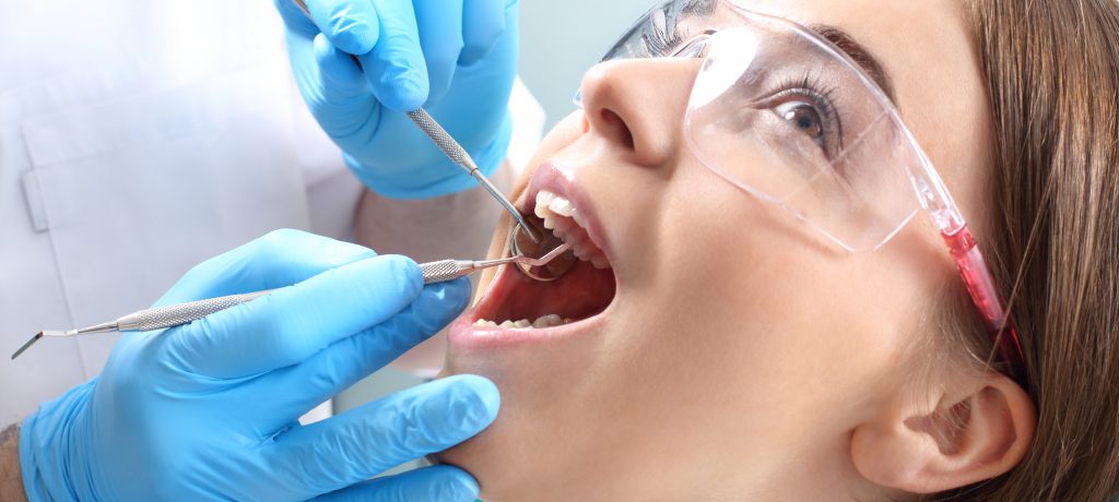 “Does a Root Canal Hurt?” and Other FAQs on Endodontic Treatment