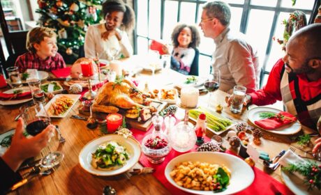 These Holiday Oral Health Tips Make the Season & Your Smile Bright