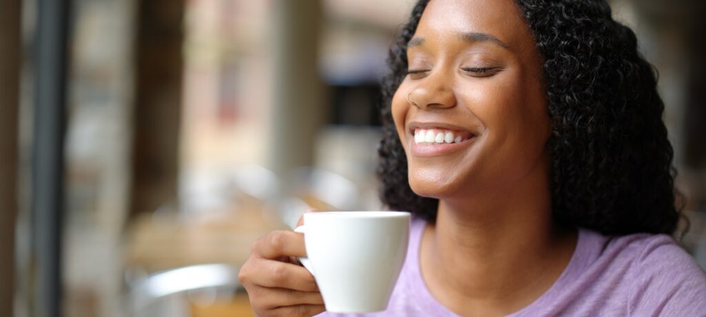 Should You Brush Teeth Before or After Coffee?